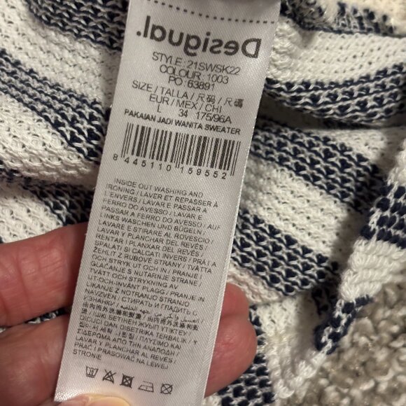 Desigual Hooded Top made in Portugal - 100% Cotton - Oversized - Picture 5 of 6